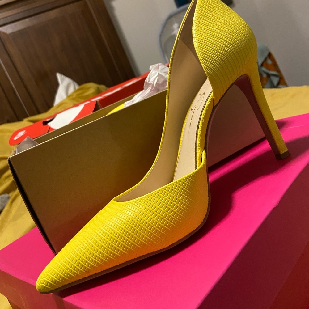 Jessica Simpson Pumps